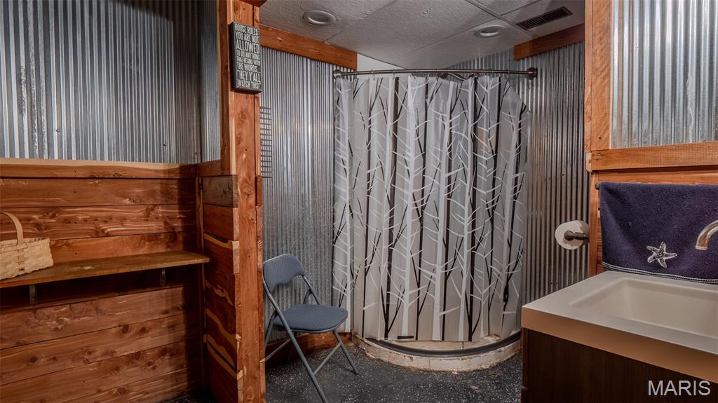 1231 Brown Lane Property Photo 43