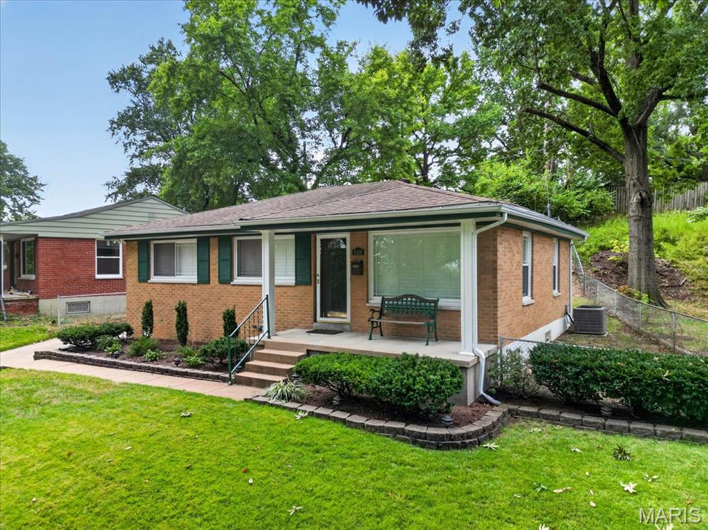 8418 Rosalie Avenue Property Photo 3