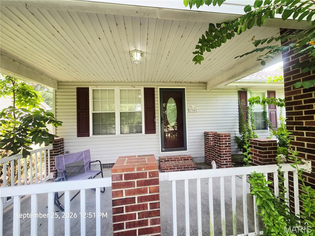 324 W Lewis Ave Property Photo 1
