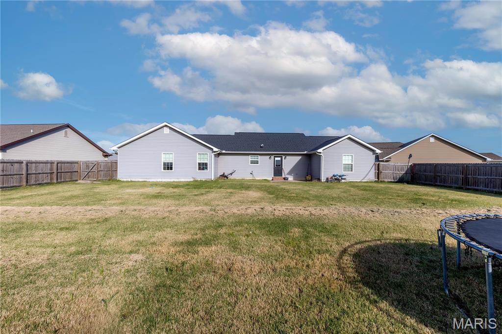 1215 Huntress Property Photo 20