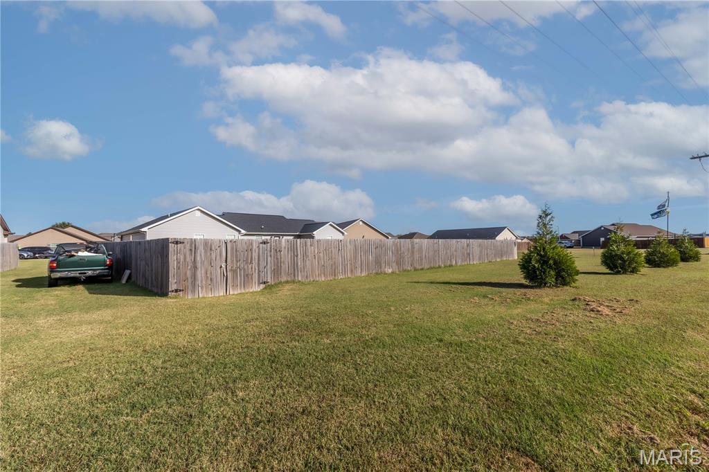 1215 Huntress Property Photo 23