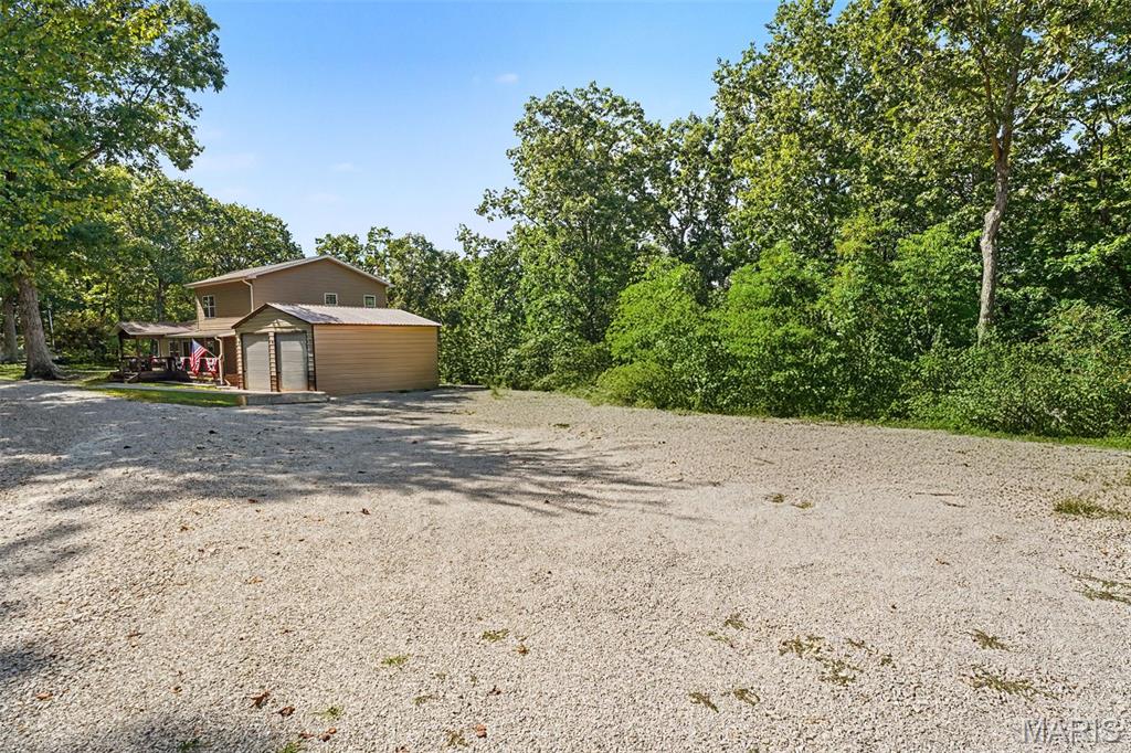 10421 Apke Lane Property Photo 7