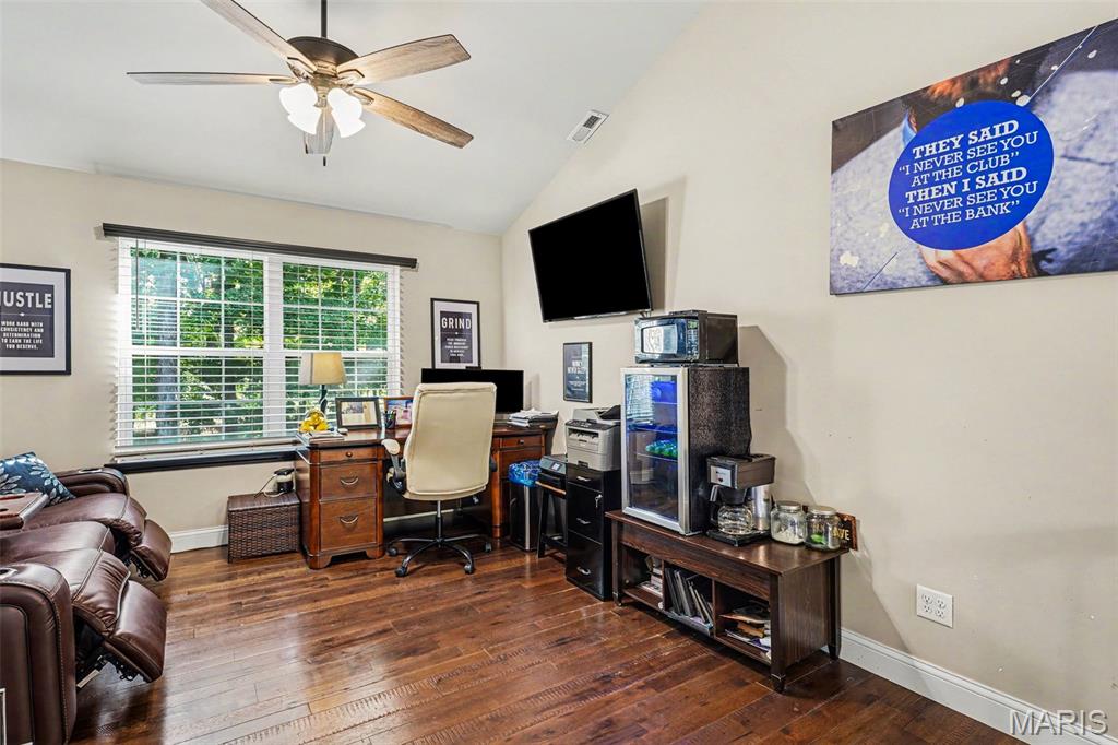 10421 Apke Lane Property Photo 23