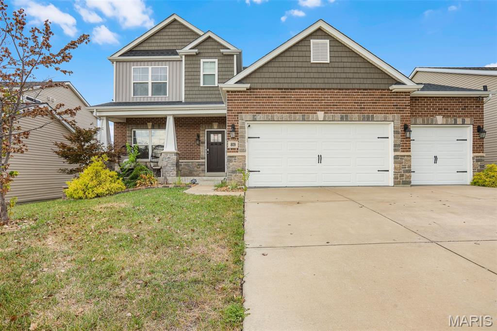 809 Grant Park Court Property Photo 1