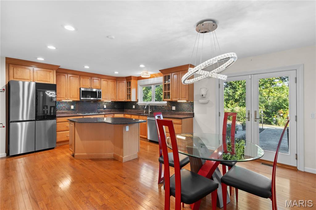11929 Clayton Road Property Photo 10