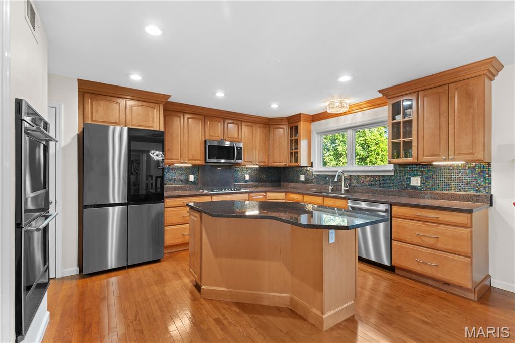 11929 Clayton Road Property Photo 11