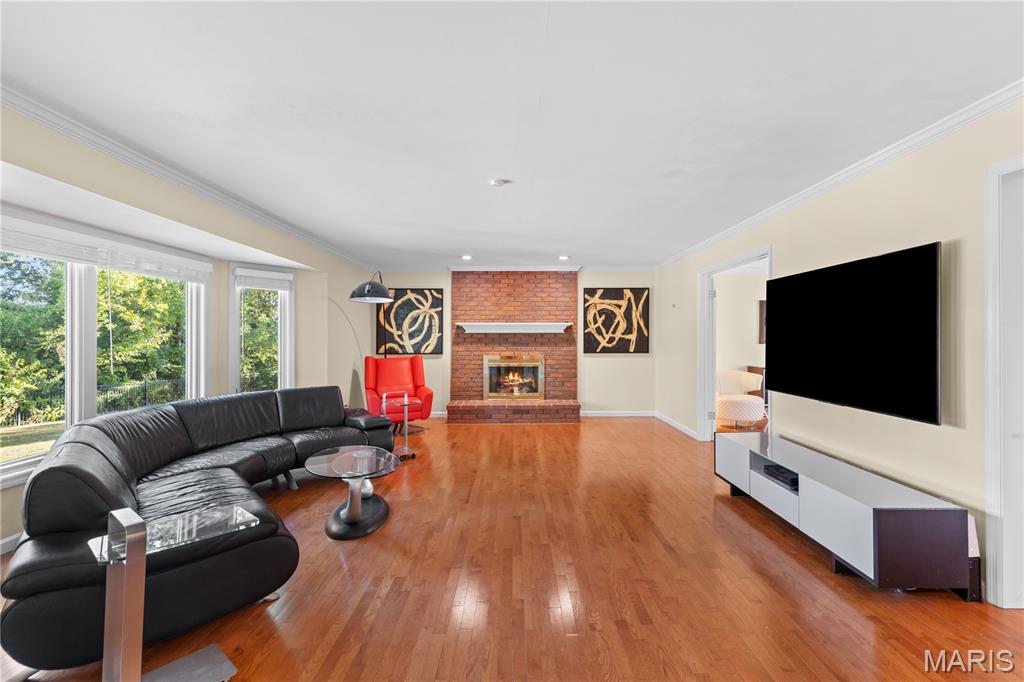 11929 Clayton Road Property Photo 14