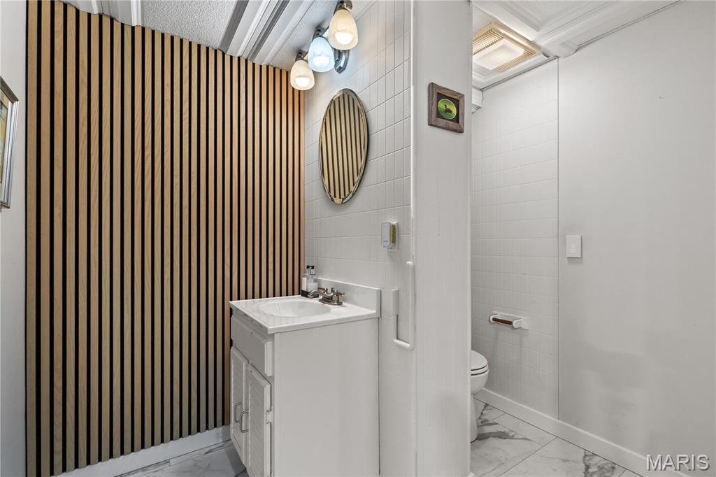 11929 Clayton Road Property Photo 37