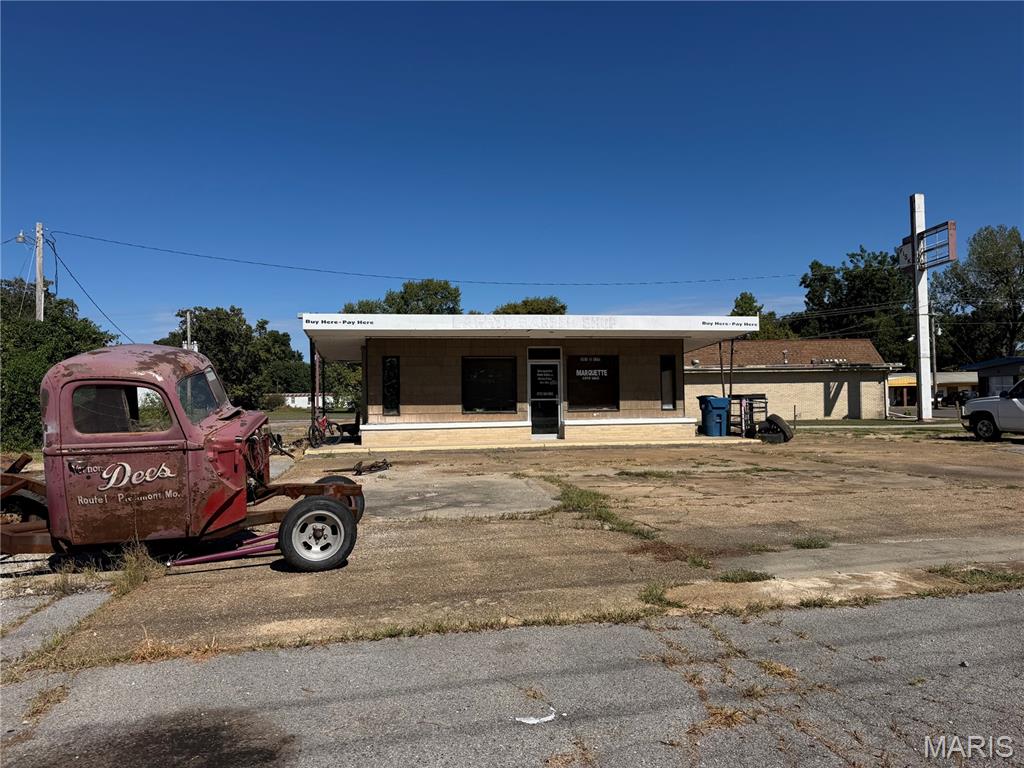 301 First Street Property Photo 1