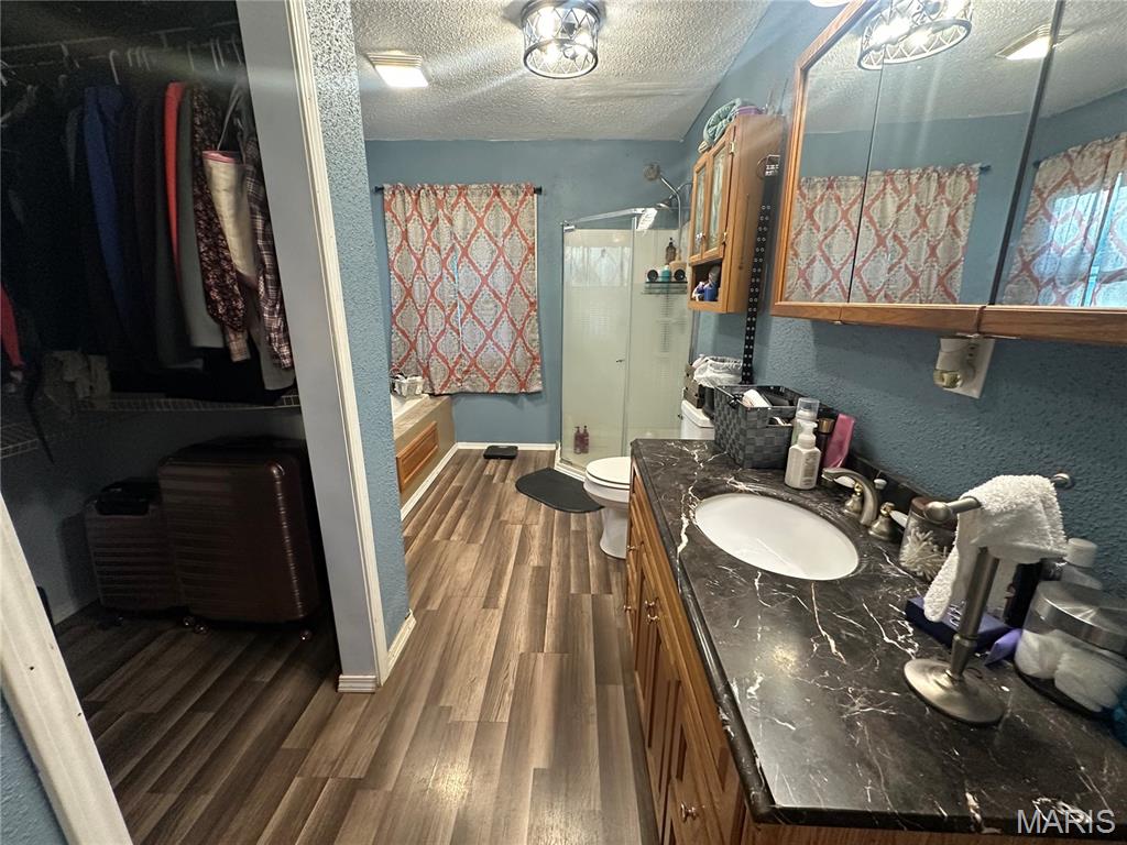 2477 State Highway E Property Photo 11