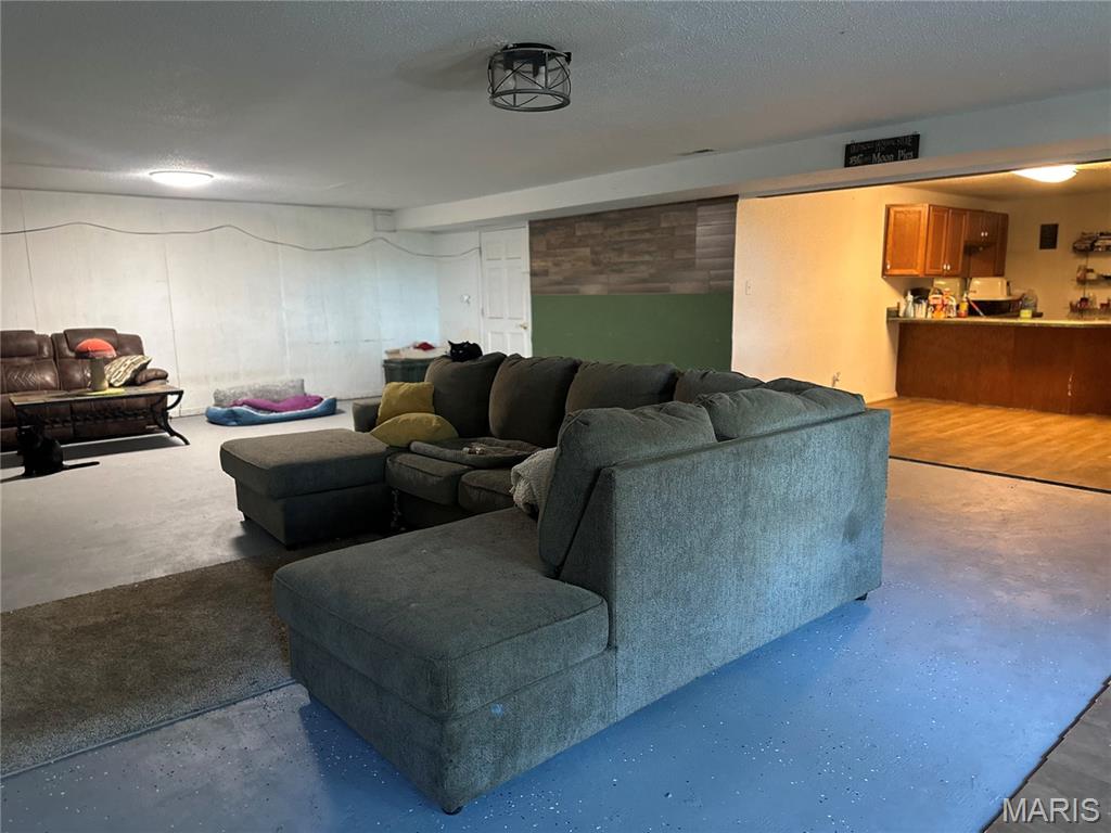 2477 State Highway E Property Photo 18