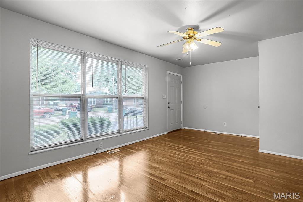 6267 N Hanley Road Property Photo 23