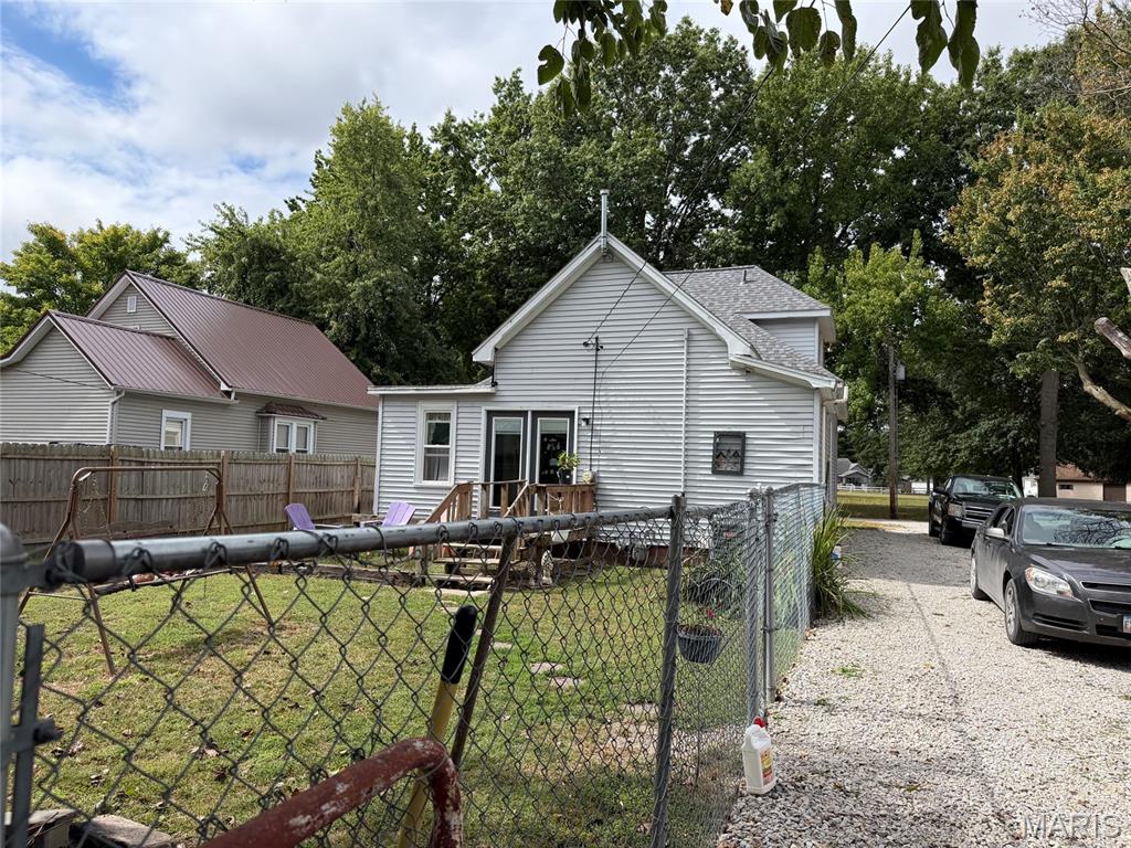 515 S Cedar Street Property Photo 3