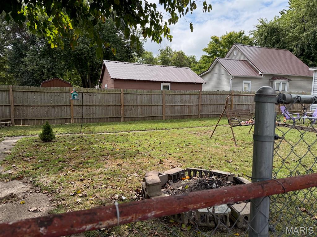 515 S Cedar Street Property Photo 5