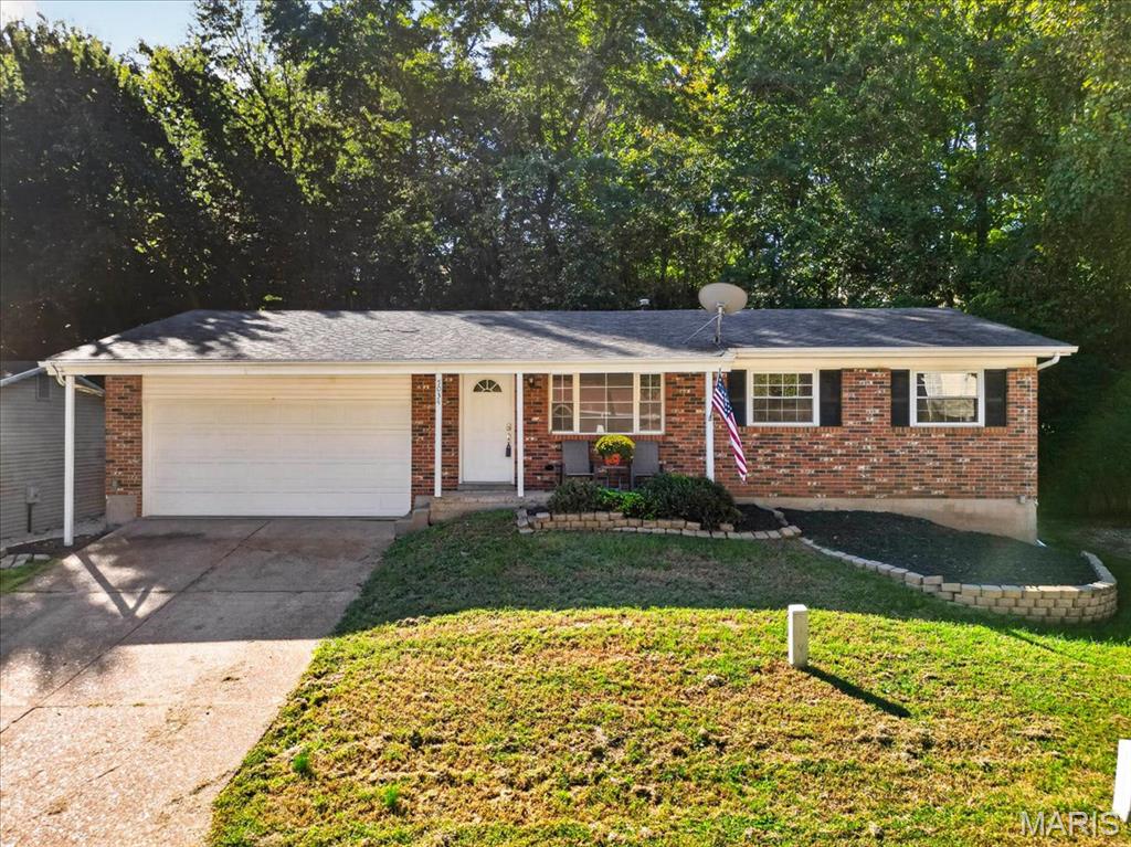 5034 Country Valley Drive Property Photo 1