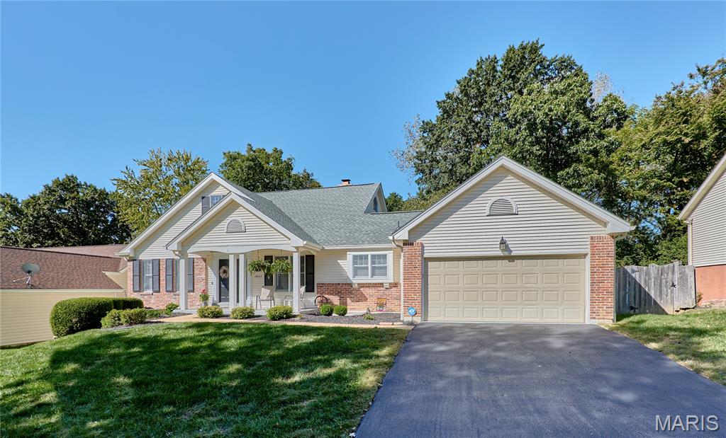 1843 Shadywood Court Property Photo 1