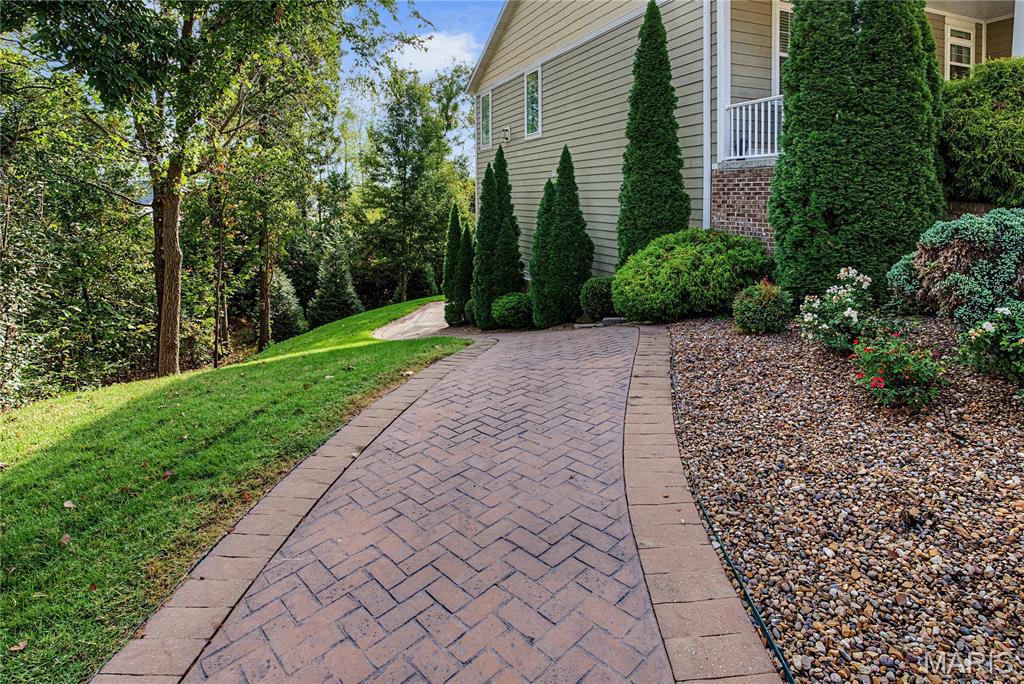 2326 Brister Hill Drive Property Photo 7