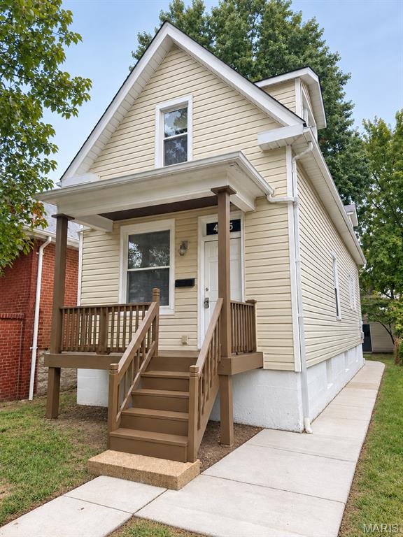 4805 Goethe Avenue