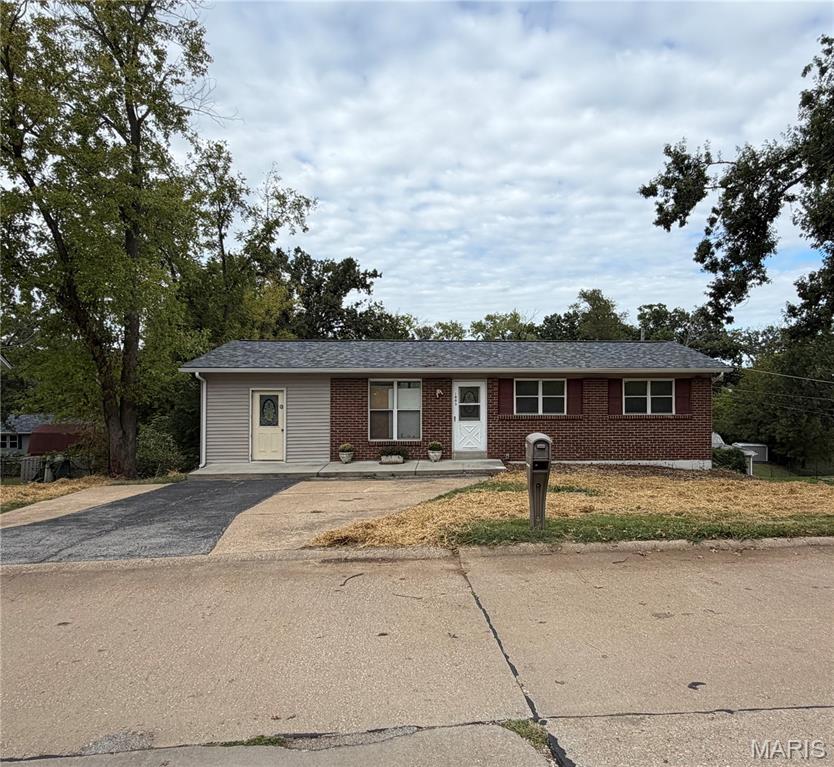 1003 Sunridge Trail Property Photo 1