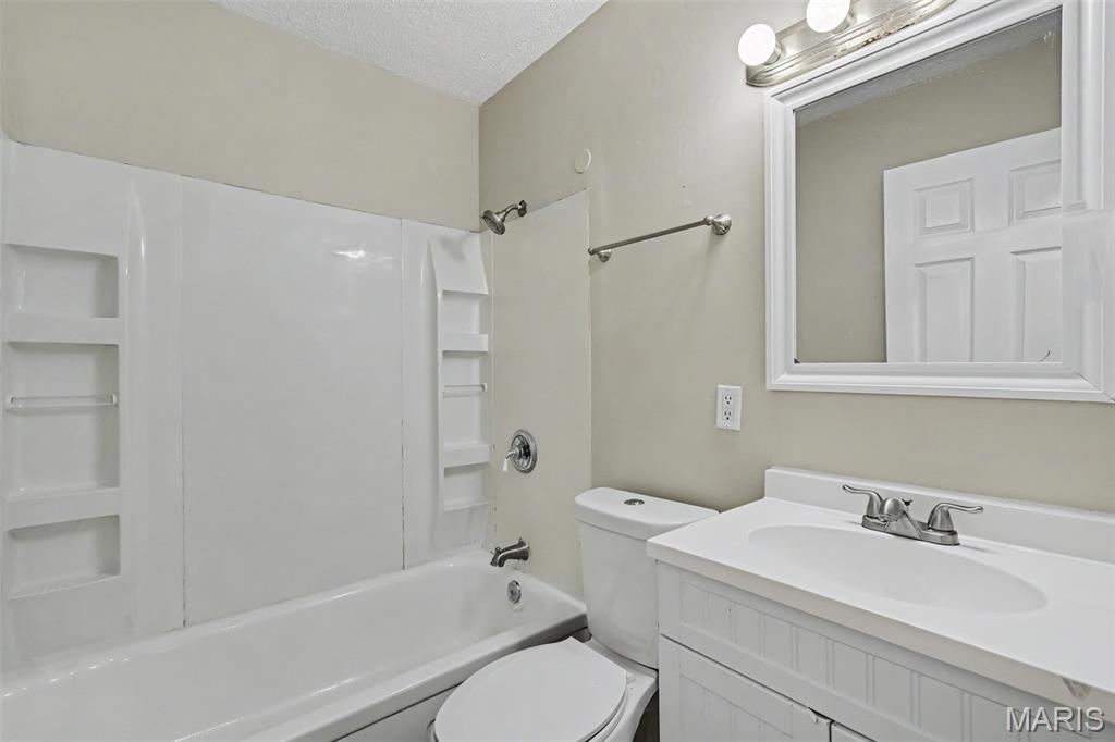 5329 Ville Angela Lane Property Photo 15