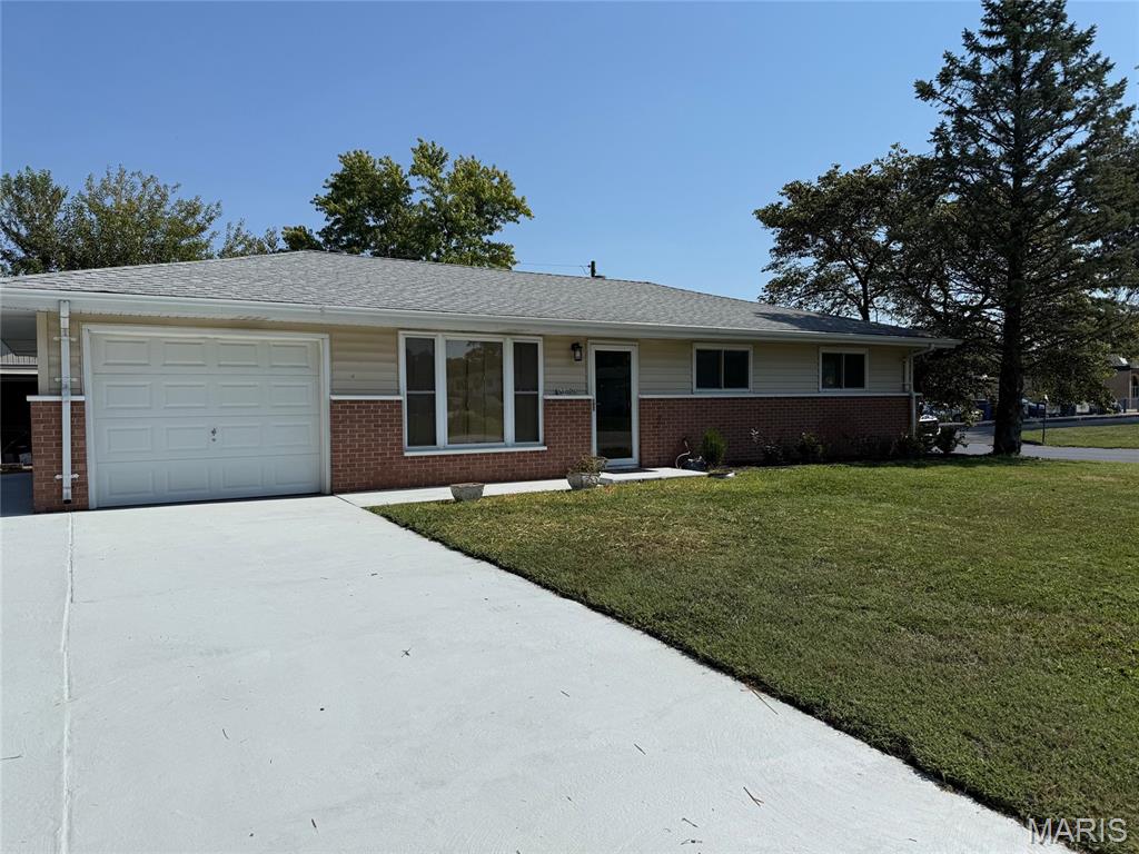 332 Joseph Drive Property Photo 1