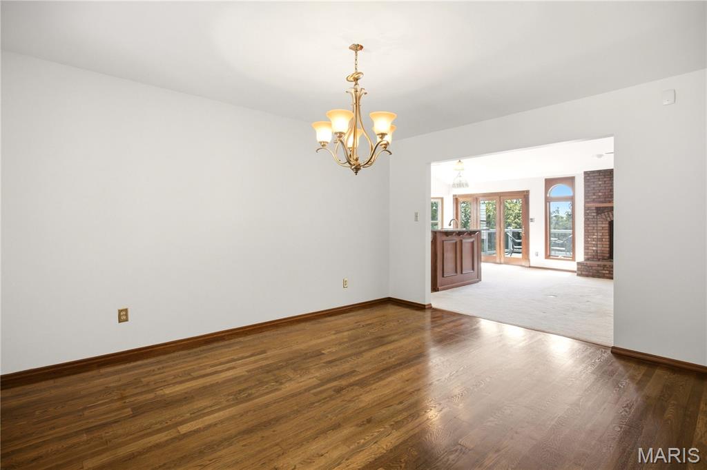 2 Rockwood Forest Glen Property Photo 9