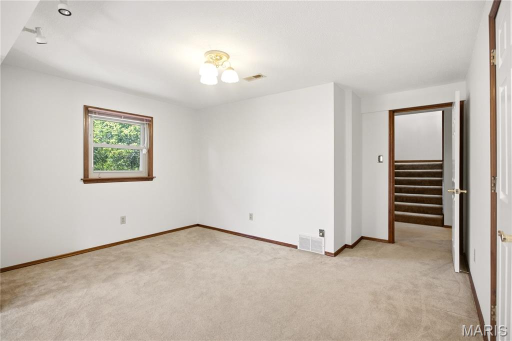 2 Rockwood Forest Glen Property Photo 35