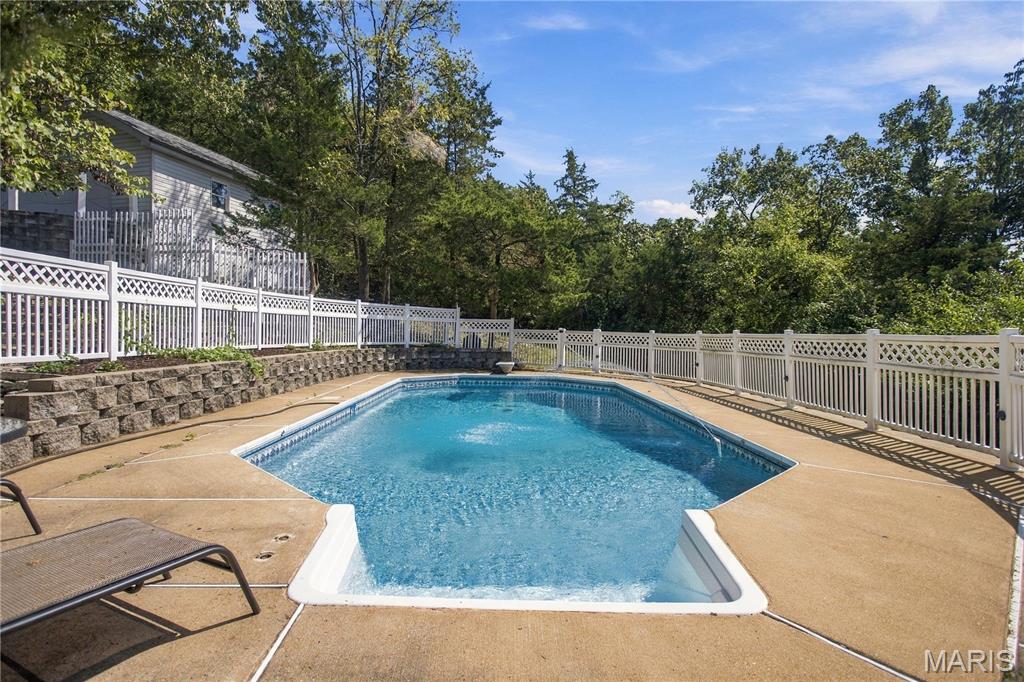 2 Rockwood Forest Glen Property Photo 46