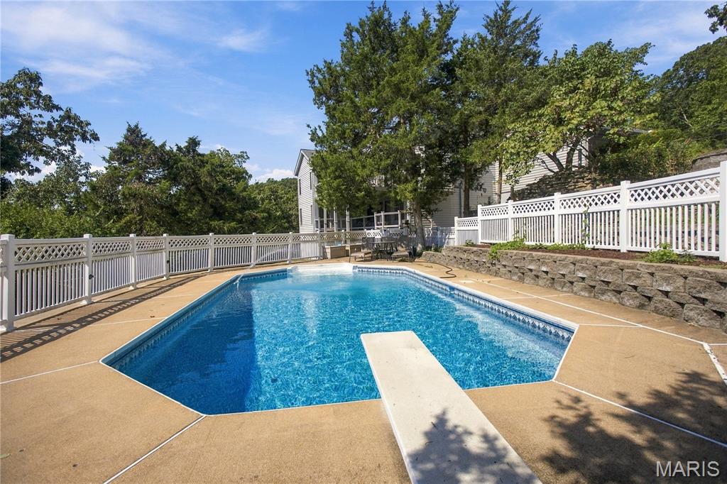 2 Rockwood Forest Glen Property Photo 48