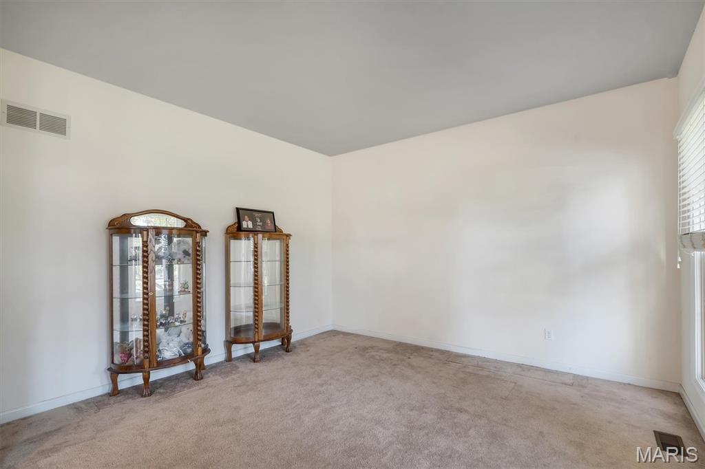 3552 Sutton Drive Property Photo 9