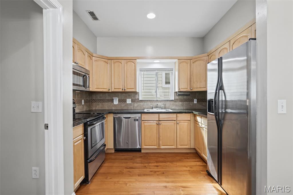 4725 Hummel Avenue Property Photo 10