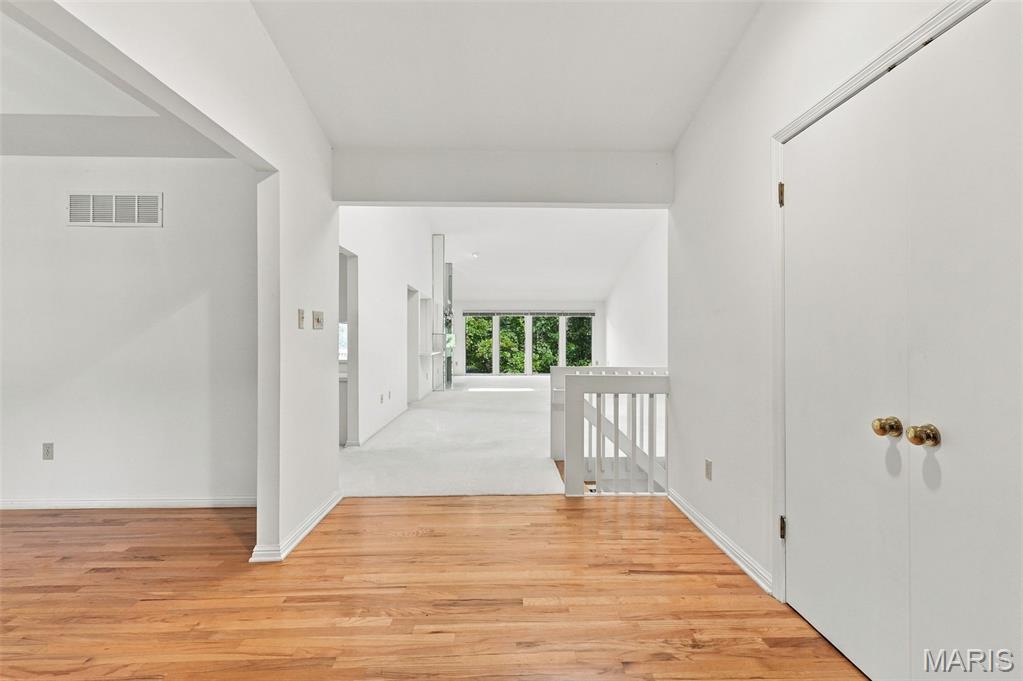 14033 Baywood Villages Drive Property Photo 2