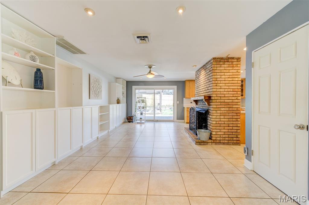 12543 Merrick Drive Property Photo 10