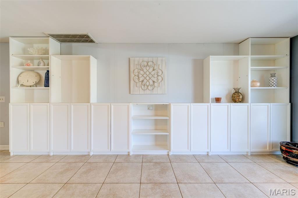 12543 Merrick Drive Property Photo 13