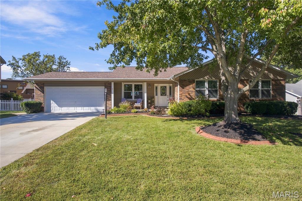 733 Cedar Glen Drive Property Photo 1