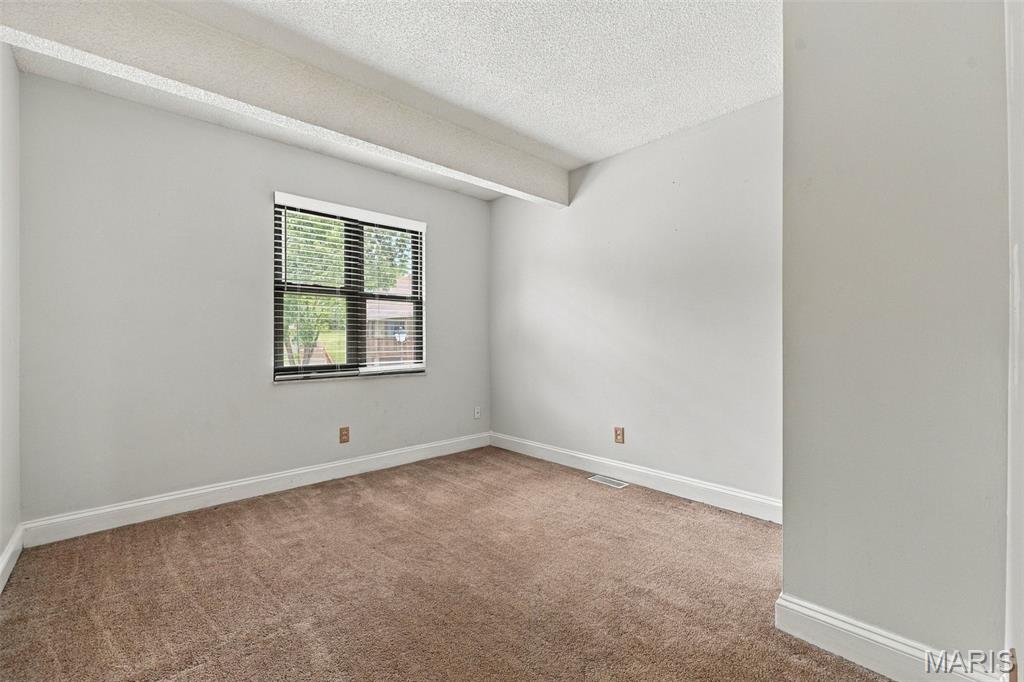 158 Beard Drive C Property Photo 15