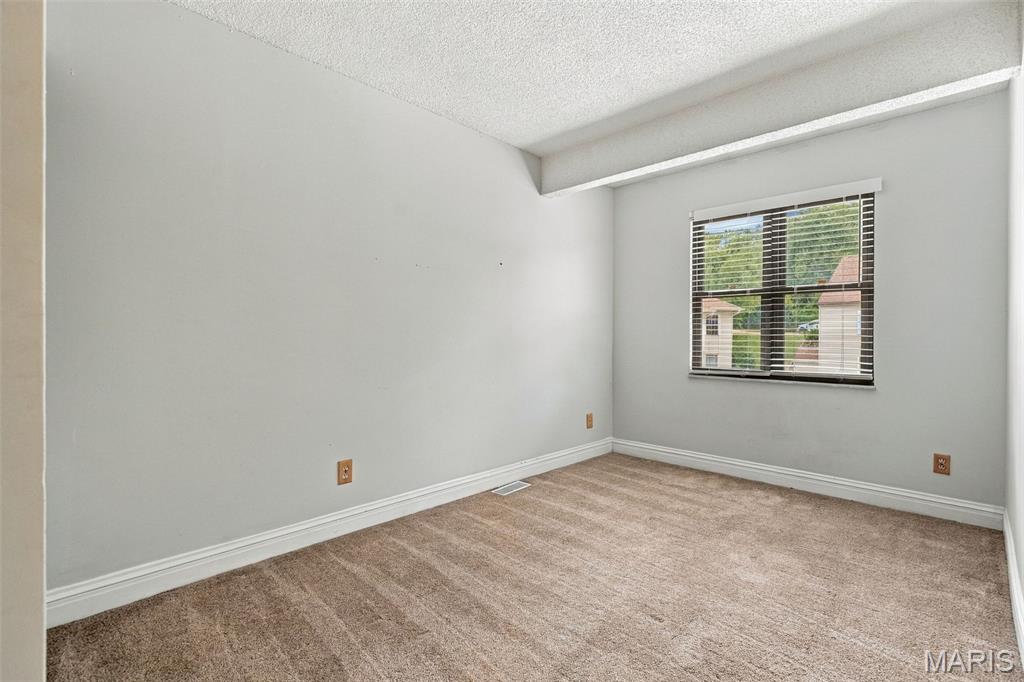 158 Beard Drive C Property Photo 18