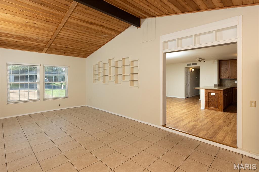 246 Howard Drive Property Photo 3
