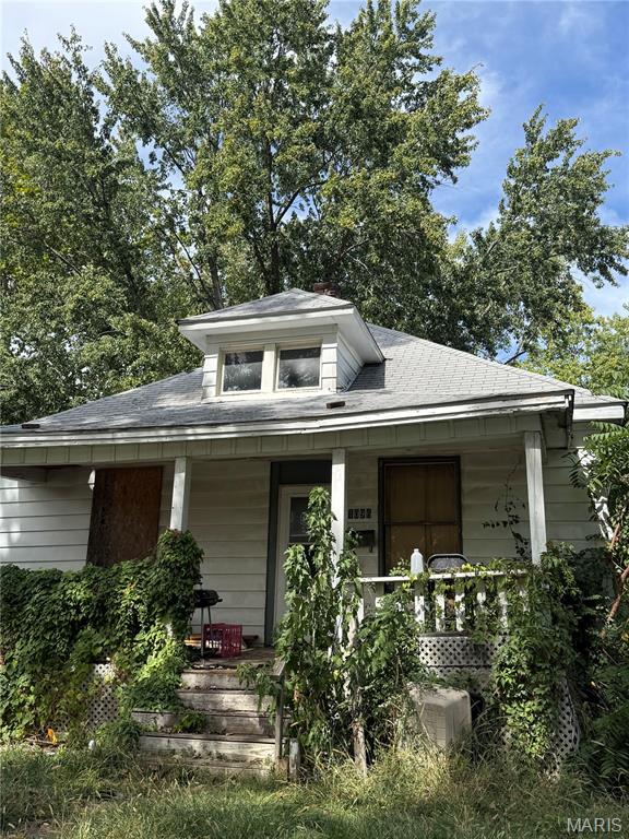 1096 W Green Property Photo 2