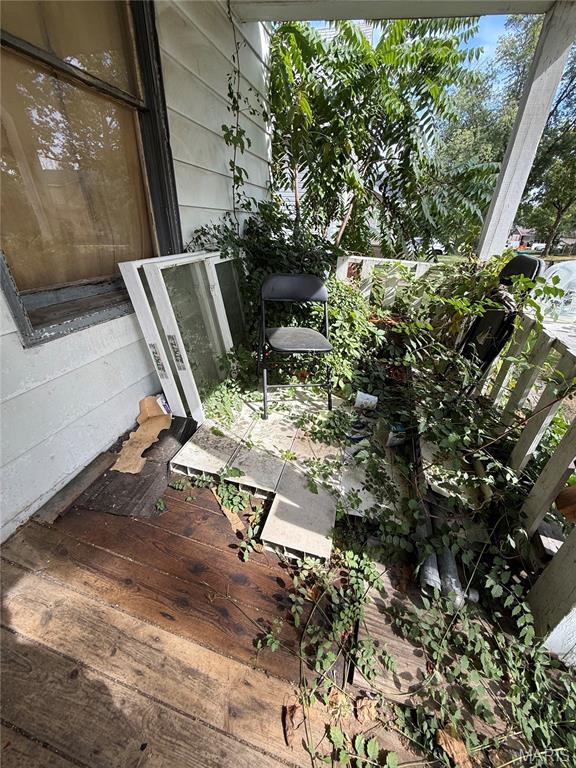 1096 W Green Property Photo 10