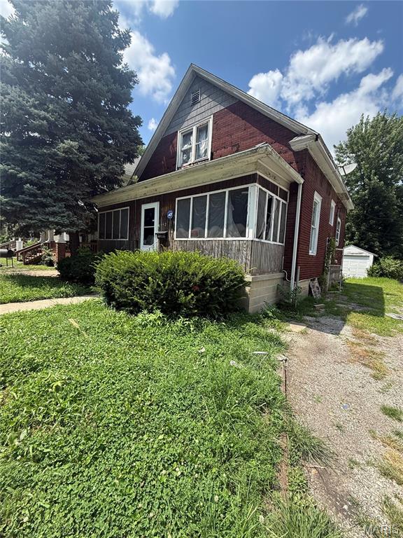 442 W Division Property Photo 1