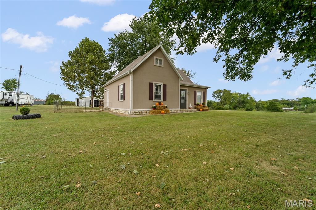 2121 County Road 362 Property Photo 4