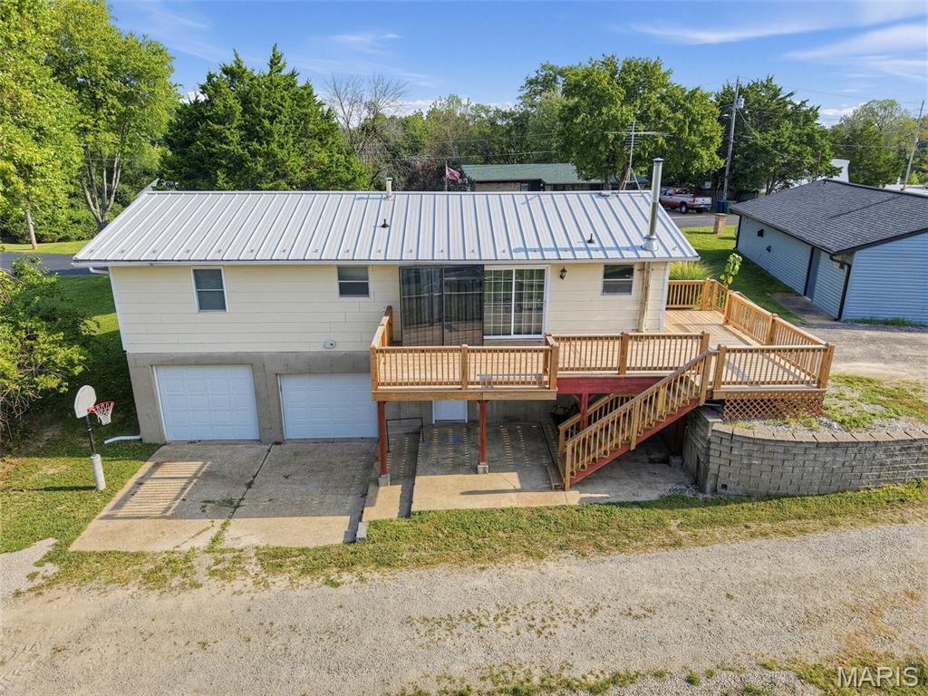 5904 Starlight Drive Property Photo 4