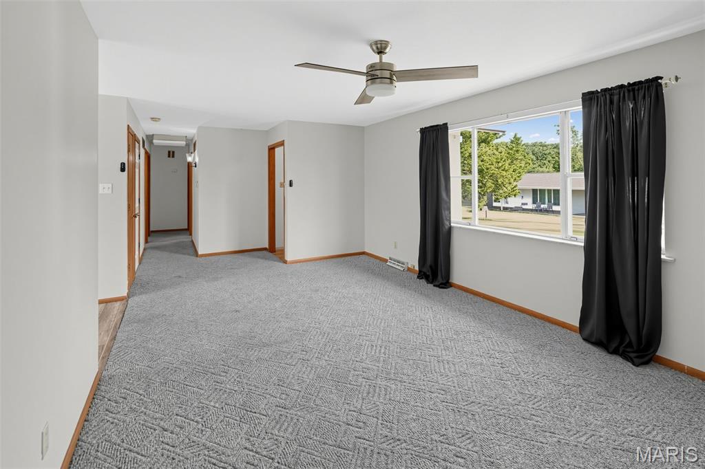 3413 High Ridge Boulevard Property Photo 6