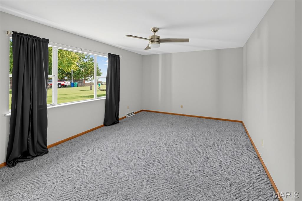 3413 High Ridge Boulevard Property Photo 8
