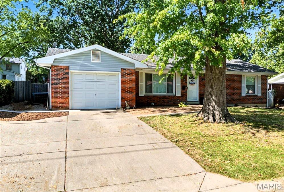 129 Youngridge Property Photo 1