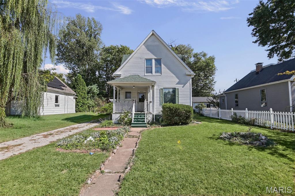 850 Holyoake Road Property Photo 1