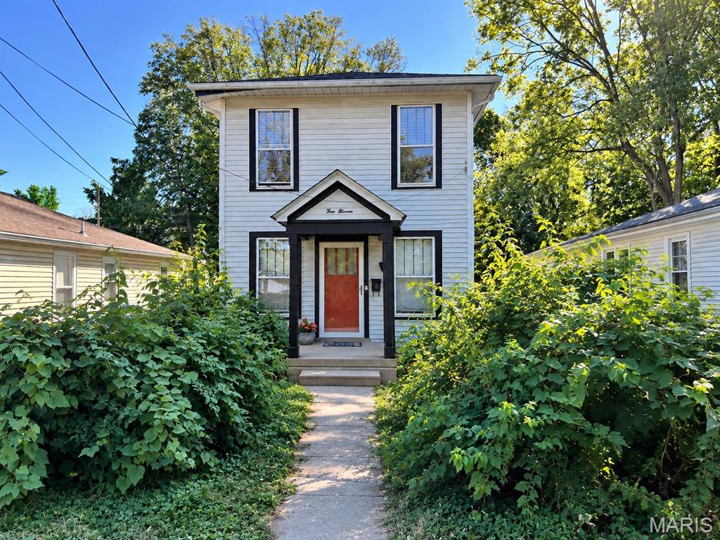 411 Adams Street Property Photo 1