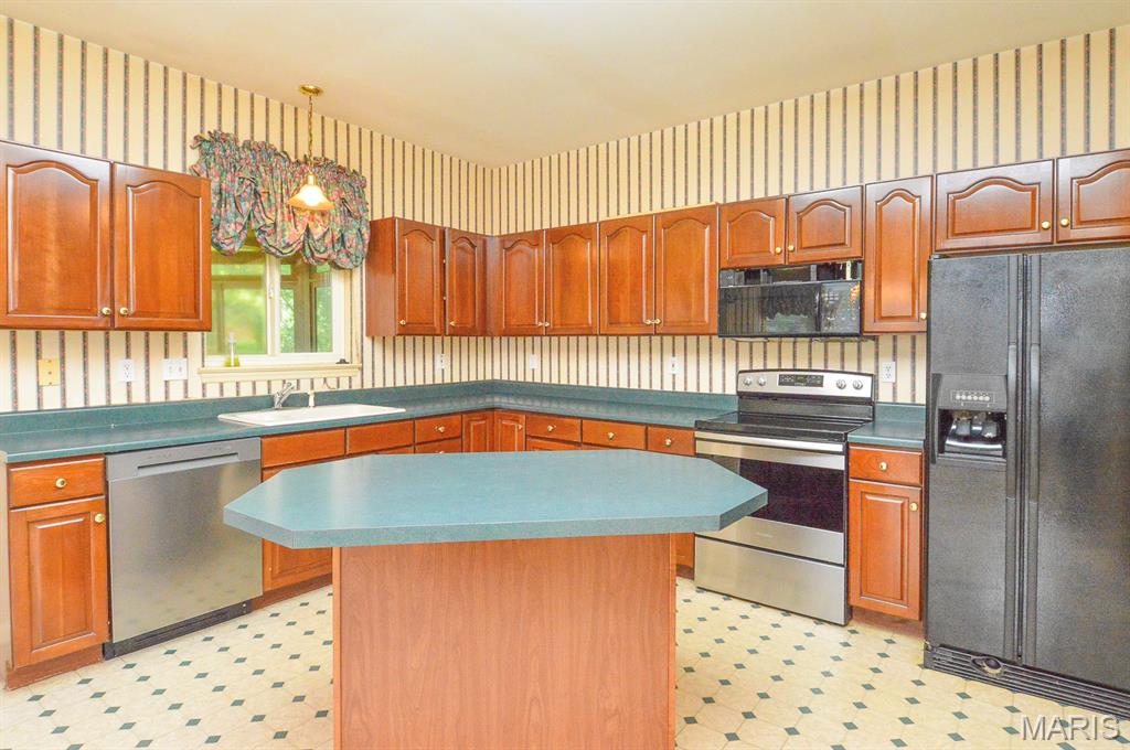 7429 Timberwolf Trail Property Photo 16