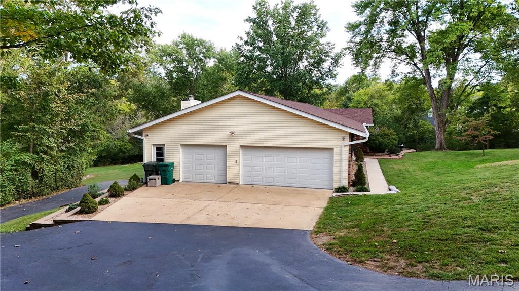 110 Summerset Lane Property Photo 4